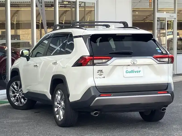 トヨタ ＲＡＶ４ G Zパッケージ 山口県 2020(令2)年 2.4万km ホワイトパールクリスタルシャイン 純正ディスプレイオーディオ/純正フルセグTV＆/　全方位モニター/純正フロアマット/純正ドアバイザー/純正19インチアルミ/純正LEDヘッドライト/純正フォグランプ/社外ベースキャリア/パワーバックドア/運転席パワーシート/フロントシートヒーター/ステアリングヒーター/デジタルインナーミラー/ビルトインETC