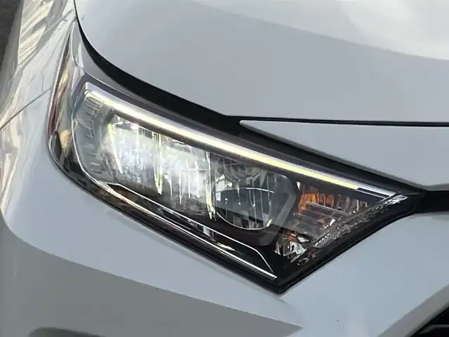 トヨタ ＲＡＶ４ G Zパッケージ 山口県 2020(令2)年 2.4万km ホワイトパールクリスタルシャイン 純正ディスプレイオーディオ/純正フルセグTV＆/　全方位モニター/純正フロアマット/純正ドアバイザー/純正19インチアルミ/純正LEDヘッドライト/純正フォグランプ/社外ベースキャリア/パワーバックドア/運転席パワーシート/フロントシートヒーター/ステアリングヒーター/デジタルインナーミラー/ビルトインETC
