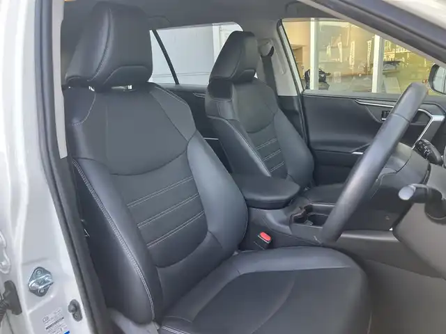 トヨタ ＲＡＶ４ G Zパッケージ 山口県 2020(令2)年 2.4万km ホワイトパールクリスタルシャイン 純正ディスプレイオーディオ/純正フルセグTV＆/　全方位モニター/純正フロアマット/純正ドアバイザー/純正19インチアルミ/純正LEDヘッドライト/純正フォグランプ/社外ベースキャリア/パワーバックドア/運転席パワーシート/フロントシートヒーター/ステアリングヒーター/デジタルインナーミラー/ビルトインETC