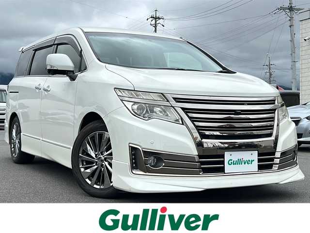 日産 エルグランド ライダー ブラックライン黒本革 パワーシート 長野県 2014(平26)年 14.8万km ブリリアントホワイトパール ・純正ナビ/CD DVD フルセグTV Bluetooth/・全方位カメラ/・ETC/・黒革シート/・クルーズコントロール/・純正18インチアルミホイール/・両側パワースライドドア/・アイドリングストップ/・横滑り防止装置/・フリップダウンモニター/・オットマン/・HIDヘッドライト/・オートライト/・ドライブレコーダー/・スマートキー/・エンジンプッシュスタート