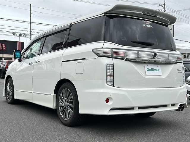 日産 エルグランド ライダー ブラックライン黒本革 パワーシート 長野県 2014(平26)年 14.8万km ブリリアントホワイトパール ・純正ナビ/CD DVD フルセグTV Bluetooth/・全方位カメラ/・ETC/・黒革シート/・クルーズコントロール/・純正18インチアルミホイール/・両側パワースライドドア/・アイドリングストップ/・横滑り防止装置/・フリップダウンモニター/・オットマン/・HIDヘッドライト/・オートライト/・ドライブレコーダー/・スマートキー/・エンジンプッシュスタート