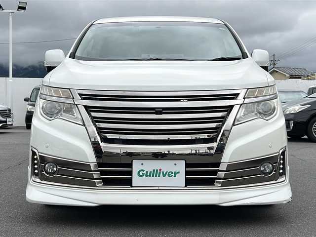 日産 エルグランド ライダー ブラックライン黒本革 パワーシート 長野県 2014(平26)年 14.8万km ブリリアントホワイトパール ・純正ナビ/CD DVD フルセグTV Bluetooth/・全方位カメラ/・ETC/・黒革シート/・クルーズコントロール/・純正18インチアルミホイール/・両側パワースライドドア/・アイドリングストップ/・横滑り防止装置/・フリップダウンモニター/・オットマン/・HIDヘッドライト/・オートライト/・ドライブレコーダー/・スマートキー/・エンジンプッシュスタート