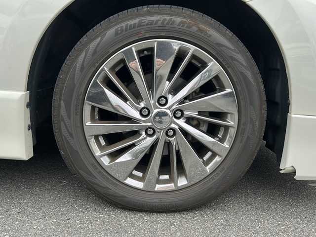 日産 エルグランド ライダー ブラックライン黒本革 パワーシート 長野県 2014(平26)年 14.8万km ブリリアントホワイトパール ・純正ナビ/CD DVD フルセグTV Bluetooth/・全方位カメラ/・ETC/・黒革シート/・クルーズコントロール/・純正18インチアルミホイール/・両側パワースライドドア/・アイドリングストップ/・横滑り防止装置/・フリップダウンモニター/・オットマン/・HIDヘッドライト/・オートライト/・ドライブレコーダー/・スマートキー/・エンジンプッシュスタート