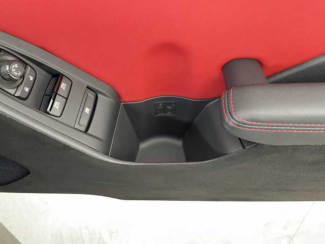 トヨタ ＧＲ８６ RZ 秋田県 2023(令5)年 0.5万km マグネタイトグレーメタリック ワンオーナー /社外ナビ /フルセグTV /ETC /社外エアークリーナー　/クルーズコントロール　/前方ドライブレコーダー /純正フロアマット　/USBポート　/バックカメラ　/前席シートヒーター　/スペアキー有り/スマートキー/ハーフレザーシート /プッシュスタート /オートエアコン /オートライト/クルーズコントロール/革巻きステアリング/電格ミラー