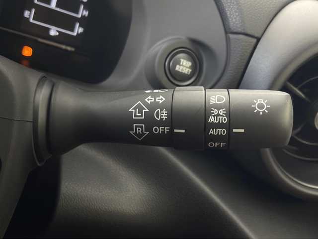 トヨタ ＧＲ８６ RZ 秋田県 2023(令5)年 0.5万km マグネタイトグレーメタリック ワンオーナー /社外ナビ /フルセグTV /ETC /社外エアークリーナー　/クルーズコントロール　/前方ドライブレコーダー /純正フロアマット　/USBポート　/バックカメラ　/前席シートヒーター　/スペアキー有り/スマートキー/ハーフレザーシート /プッシュスタート /オートエアコン /オートライト/クルーズコントロール/革巻きステアリング/電格ミラー