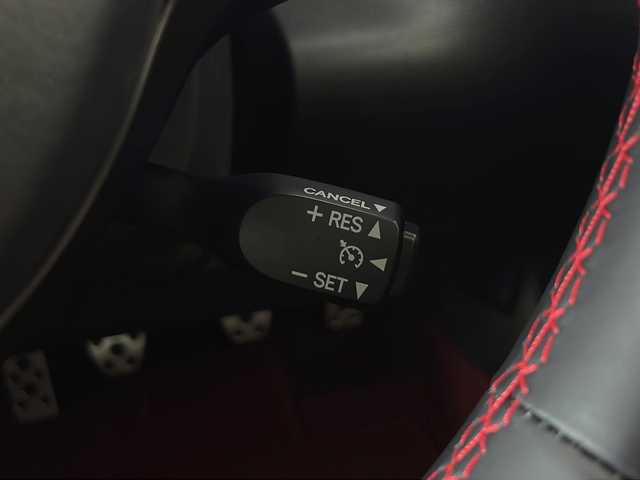 トヨタ ＧＲ８６ RZ 秋田県 2023(令5)年 0.5万km マグネタイトグレーメタリック ワンオーナー /社外ナビ /フルセグTV /ETC /社外エアークリーナー　/クルーズコントロール　/前方ドライブレコーダー /純正フロアマット　/USBポート　/バックカメラ　/前席シートヒーター　/スペアキー有り/スマートキー/ハーフレザーシート /プッシュスタート /オートエアコン /オートライト/クルーズコントロール/革巻きステアリング/電格ミラー