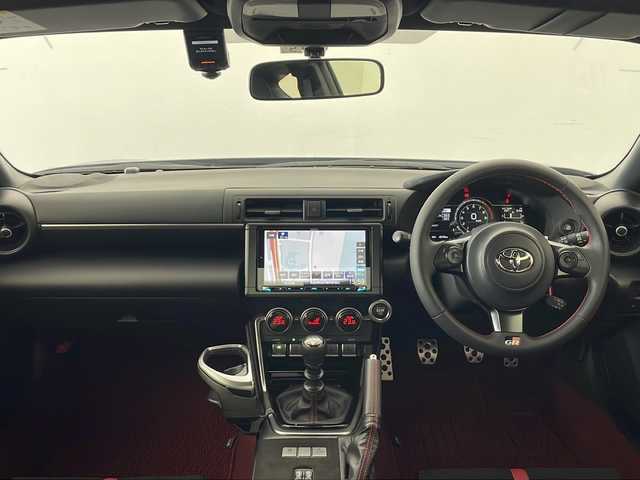 トヨタ ＧＲ８６ RZ 秋田県 2023(令5)年 0.5万km マグネタイトグレーメタリック ワンオーナー /社外ナビ /フルセグTV /ETC /社外エアークリーナー　/クルーズコントロール　/前方ドライブレコーダー /純正フロアマット　/USBポート　/バックカメラ　/前席シートヒーター　/スペアキー有り/スマートキー/ハーフレザーシート /プッシュスタート /オートエアコン /オートライト/クルーズコントロール/革巻きステアリング/電格ミラー