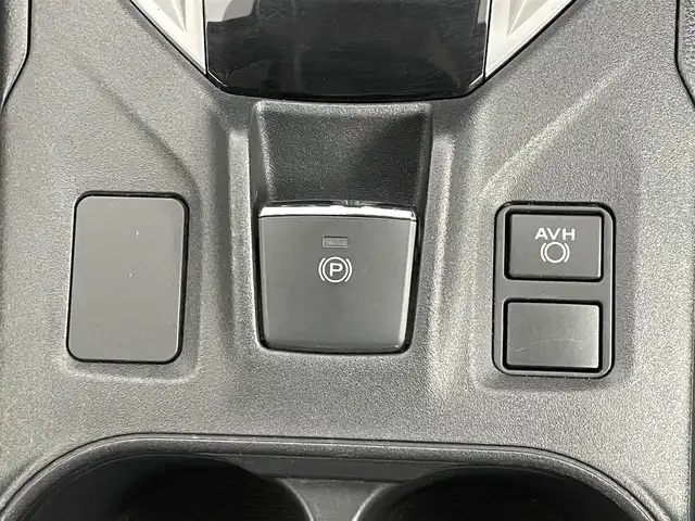 スバル インプレッサ スポーツ 1．6i－LアイサイトSスタイル 道央・札幌 2019(令1)年 4.8万km クリスタルホワイトP ・衝突被害軽減ブレーキ/・レーンキープアシスト/・レーダークルーズコントロール/・純正ナビ/【フルセグ/BT/CD/DVD】/・電子パーキング/・オートブレーキホールド/・アイドリングストップ/・パドルシフト/・ステアリングスイッチ