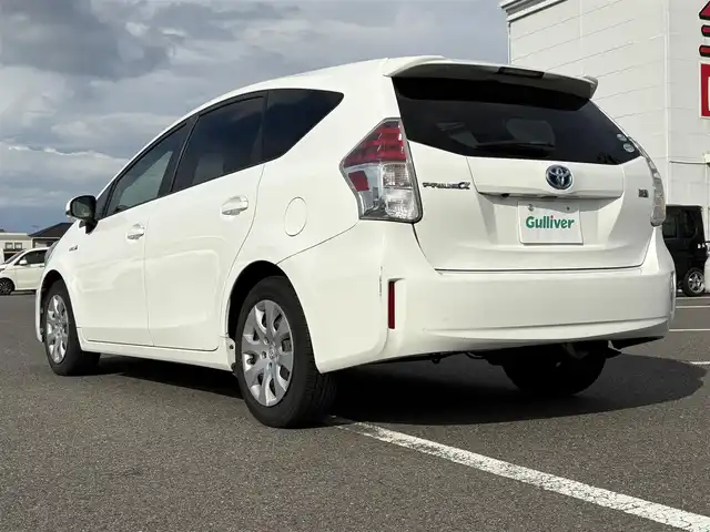 トヨタ プリウス α S Lセレクション 大分県 2015(平27)年 8.1万km スーパーホワイトⅡ ・ナビ(CD/SD/AUX/BT)/・ワンセグテレビ/・バックモニター/・ETC/・ステアリングリモコン/・スマートキー/・プッシュスタートボタン/・フロアマット/・オートエアコン/・カーテンエアバック