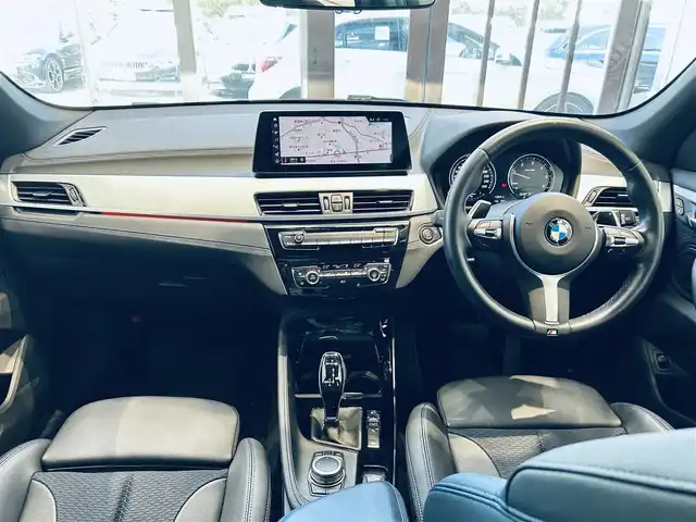 ＢＭＷ Ｘ１ xDrive 18d Mスポーツ 大阪府 2019(令1)年 3.5万km サファイアブラックP コンフォートP/インテリジェントセーフティ/純正ナビ/バックカメラ/純正18インチAW/LEDヘッドライト/クリアランスソナー/電動リアゲート/パドルシフト/ルーフレール/ハーフレザー/パワーシート/Dシートメモmリ/ETC/ドラレコ/USB/Bluetooth