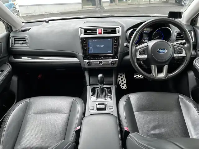 スバル アウトバック リミテッド 長崎県 2015(平27)年 11.3万km タングステンM Panasonic製ナビ　CN‐LR800D/（フルセグ、CD、DVD、AM、FM、BTオーディオ、HDMI）/バックカメラ/プッシュスタート/ステアリングリモコン/パドルシフト/追従クルーズコントロール/レーンアシスト/アイサイト/先行車発進お知らせ機能/X－MODE/電動リアゲート/リアゲートメモリー/ヘッドライトレベライザー/レザーシート/全席シートヒーター/DN席パワーシート/D席シートメモリー/電格ウィンカーミラー/オールオートパワーウィンドウ/ETC/電動パーキング/純正フロアマット/社外ドラレコ/ルーフレール/リヤデフォッガー/新車時保証書/車両取扱説明書/ナビ取扱説明書/スペアキー