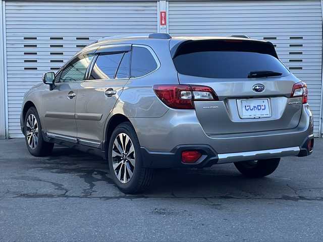 スバル アウトバック リミテッド 道央・札幌 2015(平27)年 11.3万km タングステンM (株)IDOMが運営する【じしゃロン札幌店】の自社ローン専用車両になります。こちらは現金またはオートローンご利用価格です。自社ローンご希望の方は別途その旨お申し付けください。/Panasonic製ナビ　CN‐LR800D/（フルセグ、CD、DVD、AM、FM、BTオーディオ、HDMI）/バックカメラ/プッシュスタート/ステアリングリモコン/パドルシフト/追従クルーズコントロール/レーンアシスト/アイサイト/先行車発進お知らせ機能/X－MODE/電動リアゲート/リアゲートメモリー/ヘッドライトレベライザー/レザーシート/全席シートヒーター/DN席パワーシート/D席シートメモリー/電格ウィンカーミラー/オールオートパワーウィンドウ/ETC/電動パーキング/純正フロアマット/社外ドラレコ/ルーフレール/リヤデフォッガー/新車時保証書/車両取扱説明書/ナビ取扱説明書/スペアキー