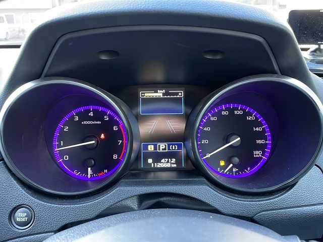 スバル アウトバック リミテッド 道央・札幌 2015(平27)年 11.3万km タングステンM (株)IDOMが運営する【じしゃロン札幌店】の自社ローン専用車両になります。こちらは現金またはオートローンご利用価格です。自社ローンご希望の方は別途その旨お申し付けください。/Panasonic製ナビ　CN‐LR800D/（フルセグ、CD、DVD、AM、FM、BTオーディオ、HDMI）/バックカメラ/プッシュスタート/ステアリングリモコン/パドルシフト/追従クルーズコントロール/レーンアシスト/アイサイト/先行車発進お知らせ機能/X－MODE/電動リアゲート/リアゲートメモリー/ヘッドライトレベライザー/レザーシート/全席シートヒーター/DN席パワーシート/D席シートメモリー/電格ウィンカーミラー/オールオートパワーウィンドウ/ETC/電動パーキング/純正フロアマット/社外ドラレコ/ルーフレール/リヤデフォッガー/新車時保証書/車両取扱説明書/ナビ取扱説明書/スペアキー