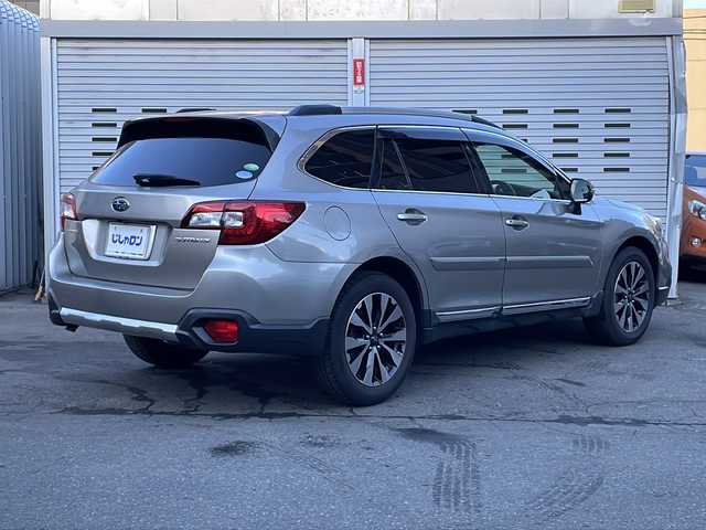 スバル アウトバック リミテッド 道央・札幌 2015(平27)年 11.3万km タングステンM (株)IDOMが運営する【じしゃロン札幌店】の自社ローン専用車両になります。こちらは現金またはオートローンご利用価格です。自社ローンご希望の方は別途その旨お申し付けください。/Panasonic製ナビ　CN‐LR800D/（フルセグ、CD、DVD、AM、FM、BTオーディオ、HDMI）/バックカメラ/プッシュスタート/ステアリングリモコン/パドルシフト/追従クルーズコントロール/レーンアシスト/アイサイト/先行車発進お知らせ機能/X－MODE/電動リアゲート/リアゲートメモリー/ヘッドライトレベライザー/レザーシート/全席シートヒーター/DN席パワーシート/D席シートメモリー/電格ウィンカーミラー/オールオートパワーウィンドウ/ETC/電動パーキング/純正フロアマット/社外ドラレコ/ルーフレール/リヤデフォッガー/新車時保証書/車両取扱説明書/ナビ取扱説明書/スペアキー