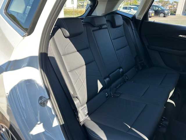 ＢＭＷ ＢＭＷ ２１８ｉ アクティブツアラー エクスクルーシブ 静岡県 2023(令5)年 1.7万km 白 純正ナビ/全方位カメラ/純正フロアマット/プッシュスタート/スマートキー/スペアキー/レザーシート/クルーズコントロール/ETC/オートライト/パワーバックドア/運転席助手席パワーシート/運転席メモリーシート