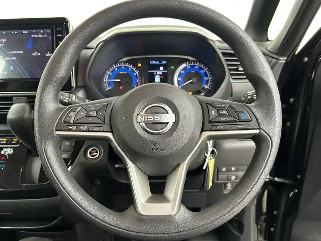 日産 ルークス HWS X プロパイロットED 千葉県 2023(令5)年 0.6万km ブラック 禁煙車/エマージェンシーブレーキ/・車線逸脱警報システム/・プロパイロット/両側電動ドア/純正９インチメモリナビ/・Bluetooth/フルセグTV/・アラウンドビューモニター/・インテリジェントルームミラー/ステアリングスイッチ/電子パーキンング/・ブレーキホールド/純正フロアマット/純正１４インチAW/オートライト/・LEDヘッドライト/・LEDフォグランプ