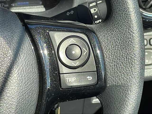 トヨタ ヴィッツ F セーフティーエディションⅢ 長野県 2020(令2)年 0.5万km シルバーM ４WD/トヨタセーフティセンス/純正メモリナビTV/バックカメラ/ビルトインETC/前後ドライブレコーダー /レーンキープアシスト/プッシュスタート /前後コーナーセンサー /保証書・取説/スペアキー