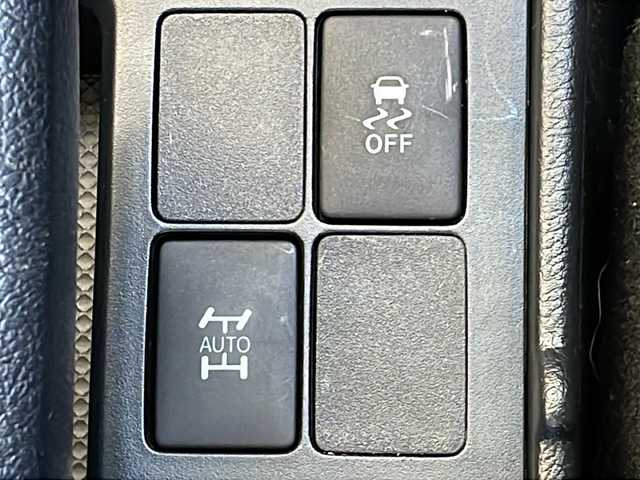 トヨタ ヴィッツ F セーフティーエディションⅢ 長野県 2020(令2)年 0.5万km シルバーM ４WD/トヨタセーフティセンス/純正メモリナビTV/バックカメラ/ビルトインETC/前後ドライブレコーダー /レーンキープアシスト/プッシュスタート /前後コーナーセンサー /保証書・取説/スペアキー