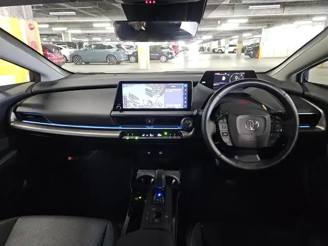 トヨタ プリウス Z 福岡県 2023(令5)年 6.6万km アティチュードブラックマイカ 〇12.3インチディスプレイオーディオ/〇フルセグTV/〇パワーバックドア/〇バックカメラ/〇パノラマビューモニター/〇ビルトインETC2.0/〇レーダークルーズコントロール/〇コーナーセンサー/〇セーフティセンス/〇トヨタチームメイト/〇LEDヘッドランプ/〇LEDアクセサリーランプ/〇デジタルインナーミラー/〇合皮巻きステアリングホイール/〇ステアリングヒーター/〇合皮スポーティシート/〇パワーシート/シートヒーター/〇シートベンチレーション/〇純正19インチアルミホイール/〇スマートエントリー/スタートシステム/〇禁煙車