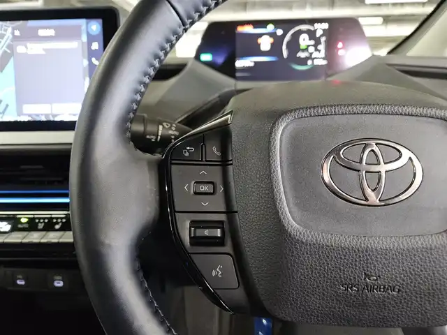 トヨタ プリウス Z 福岡県 2023(令5)年 6.6万km アティチュードブラックマイカ 〇12.3インチディスプレイオーディオ/〇フルセグTV/〇パワーバックドア/〇バックカメラ/〇パノラマビューモニター/〇ビルトインETC2.0/〇レーダークルーズコントロール/〇コーナーセンサー/〇セーフティセンス/〇トヨタチームメイト/〇LEDヘッドランプ/〇LEDアクセサリーランプ/〇デジタルインナーミラー/〇合皮巻きステアリングホイール/〇ステアリングヒーター/〇合皮スポーティシート/〇パワーシート/シートヒーター/〇シートベンチレーション/〇純正19インチアルミホイール/〇スマートエントリー/スタートシステム/〇禁煙車