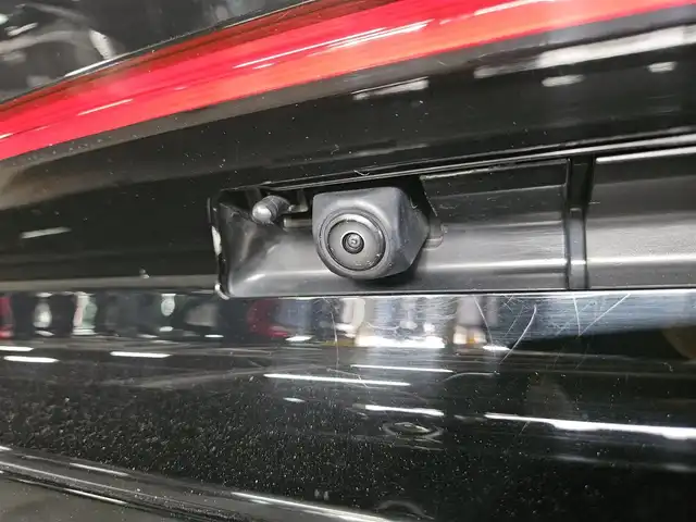 トヨタ プリウス Z 福岡県 2023(令5)年 6.6万km アティチュードブラックマイカ 〇12.3インチディスプレイオーディオ/〇フルセグTV/〇パワーバックドア/〇バックカメラ/〇パノラマビューモニター/〇ビルトインETC2.0/〇レーダークルーズコントロール/〇コーナーセンサー/〇セーフティセンス/〇トヨタチームメイト/〇LEDヘッドランプ/〇LEDアクセサリーランプ/〇デジタルインナーミラー/〇合皮巻きステアリングホイール/〇ステアリングヒーター/〇合皮スポーティシート/〇パワーシート/シートヒーター/〇シートベンチレーション/〇純正19インチアルミホイール/〇スマートエントリー/スタートシステム/〇禁煙車