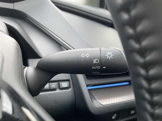 トヨタ プリウス Z 広島県 2023(令5)年 6.6万km アティチュードブラックマイカ 〇12.3インチディスプレイオーディオ/〇フルセグTV/〇パワーバックドア/〇バックカメラ/〇パノラマビューモニター/〇ビルトインETC2.0/〇レーダークルーズコントロール/〇コーナーセンサー/〇セーフティセンス/〇トヨタチームメイト/〇LEDヘッドランプ/〇LEDアクセサリーランプ/〇デジタルインナーミラー/〇合皮巻きステアリングホイール/〇ステアリングヒーター/〇合皮スポーティシート/〇パワーシート/シートヒーター/〇シートベンチレーション/〇純正19インチアルミホイール/〇スマートエントリー/スタートシステム/〇禁煙車