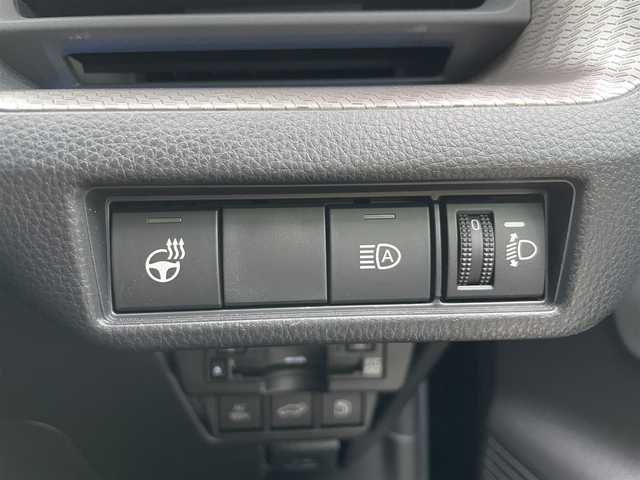 トヨタ プリウス Z 広島県 2023(令5)年 6.6万km アティチュードブラックマイカ 〇12.3インチディスプレイオーディオ/〇フルセグTV/〇パワーバックドア/〇バックカメラ/〇パノラマビューモニター/〇ビルトインETC2.0/〇レーダークルーズコントロール/〇コーナーセンサー/〇セーフティセンス/〇トヨタチームメイト/〇LEDヘッドランプ/〇LEDアクセサリーランプ/〇デジタルインナーミラー/〇合皮巻きステアリングホイール/〇ステアリングヒーター/〇合皮スポーティシート/〇パワーシート/シートヒーター/〇シートベンチレーション/〇純正19インチアルミホイール/〇スマートエントリー/スタートシステム/〇禁煙車