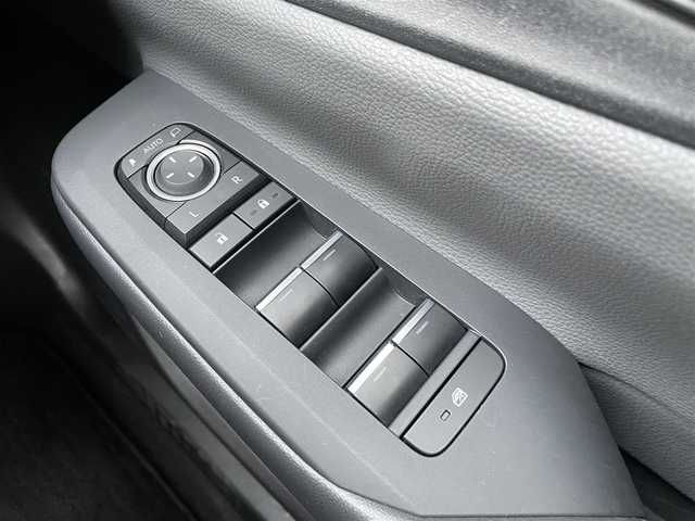 トヨタ プリウス Z 広島県 2023(令5)年 6.6万km アティチュードブラックマイカ 〇12.3インチディスプレイオーディオ/〇フルセグTV/〇パワーバックドア/〇バックカメラ/〇パノラマビューモニター/〇ビルトインETC2.0/〇レーダークルーズコントロール/〇コーナーセンサー/〇セーフティセンス/〇トヨタチームメイト/〇LEDヘッドランプ/〇LEDアクセサリーランプ/〇デジタルインナーミラー/〇合皮巻きステアリングホイール/〇ステアリングヒーター/〇合皮スポーティシート/〇パワーシート/シートヒーター/〇シートベンチレーション/〇純正19インチアルミホイール/〇スマートエントリー/スタートシステム/〇禁煙車