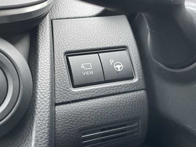 トヨタ プリウス Z 広島県 2023(令5)年 6.6万km アティチュードブラックマイカ 〇12.3インチディスプレイオーディオ/〇フルセグTV/〇パワーバックドア/〇バックカメラ/〇パノラマビューモニター/〇ビルトインETC2.0/〇レーダークルーズコントロール/〇コーナーセンサー/〇セーフティセンス/〇トヨタチームメイト/〇LEDヘッドランプ/〇LEDアクセサリーランプ/〇デジタルインナーミラー/〇合皮巻きステアリングホイール/〇ステアリングヒーター/〇合皮スポーティシート/〇パワーシート/シートヒーター/〇シートベンチレーション/〇純正19インチアルミホイール/〇スマートエントリー/スタートシステム/〇禁煙車