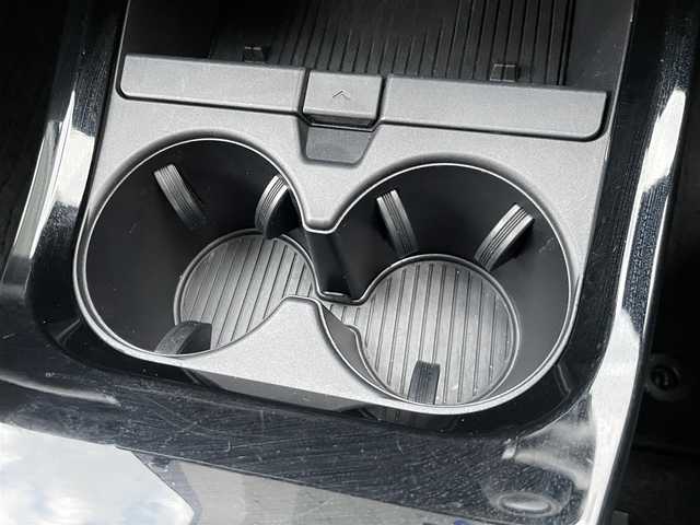 トヨタ プリウス Z 広島県 2023(令5)年 6.6万km アティチュードブラックマイカ 〇12.3インチディスプレイオーディオ/〇フルセグTV/〇パワーバックドア/〇バックカメラ/〇パノラマビューモニター/〇ビルトインETC2.0/〇レーダークルーズコントロール/〇コーナーセンサー/〇セーフティセンス/〇トヨタチームメイト/〇LEDヘッドランプ/〇LEDアクセサリーランプ/〇デジタルインナーミラー/〇合皮巻きステアリングホイール/〇ステアリングヒーター/〇合皮スポーティシート/〇パワーシート/シートヒーター/〇シートベンチレーション/〇純正19インチアルミホイール/〇スマートエントリー/スタートシステム/〇禁煙車