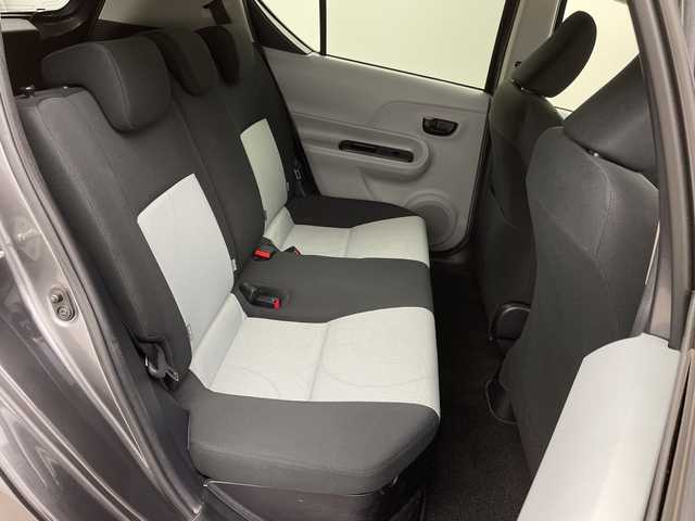 トヨタ アクア S 新潟県 2013(平25)年 7万km グレーメタリック 純正メモリナビ/BT/ワンセグ/バックカメラ/スマートキー/純正フロアマット/ETC/ハロゲンヘッドライト/オートライト/ウインカーミラー