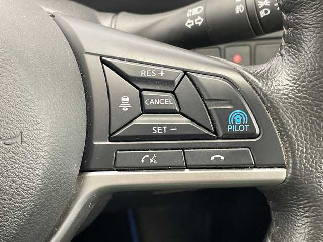 日産 セレナ e－パワー ハイウェイスター V 栃木県 2020(令2)年 5.3万km インペリアルアンバーP 純正SDナビ/（CD/DVD/フルセグTV/Bluetooth/SD）/全方位カメラ/プロパイロット/コーナーセンサー/ビルトインETC/前方ドライブレコーダー/両側パワースライドドア/デジタルインナーミラー/オートライト/LEDヘッドライト/横滑り防止装置/フォグランプ/スマートキー/プッシュスタート/ステアリングスイッチ/革巻きステアリング/ウィンカーミラー/純正16インチアルミホイール/純正フロアマット