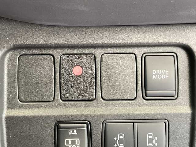 日産 セレナ e－パワー ハイウェイスター V 栃木県 2020(令2)年 5.3万km インペリアルアンバーP 純正SDナビ/（CD/DVD/フルセグTV/Bluetooth/SD）/全方位カメラ/プロパイロット/コーナーセンサー/ビルトインETC/前方ドライブレコーダー/両側パワースライドドア/デジタルインナーミラー/オートライト/LEDヘッドライト/横滑り防止装置/フォグランプ/スマートキー/プッシュスタート/ステアリングスイッチ/革巻きステアリング/ウィンカーミラー/純正16インチアルミホイール/純正フロアマット