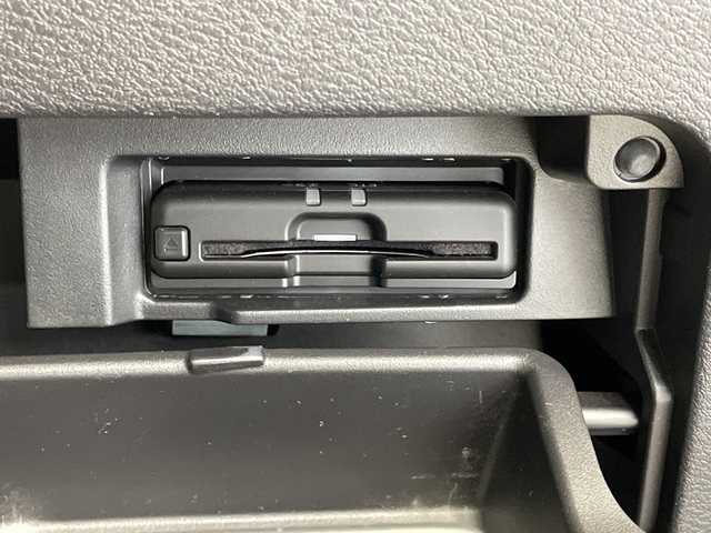 日産 セレナ e－パワー ハイウェイスター V 栃木県 2020(令2)年 5.3万km インペリアルアンバーP 純正SDナビ/（CD/DVD/フルセグTV/Bluetooth/SD）/全方位カメラ/プロパイロット/コーナーセンサー/ビルトインETC/前方ドライブレコーダー/両側パワースライドドア/デジタルインナーミラー/オートライト/LEDヘッドライト/横滑り防止装置/フォグランプ/スマートキー/プッシュスタート/ステアリングスイッチ/革巻きステアリング/ウィンカーミラー/純正16インチアルミホイール/純正フロアマット