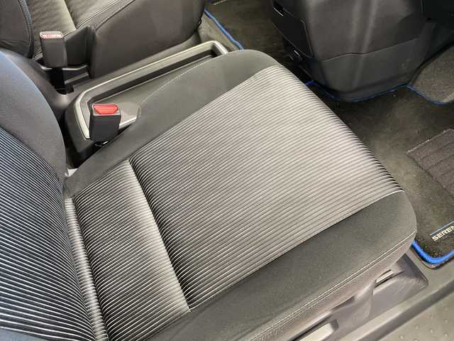 日産 セレナ e－パワー ハイウェイスター V 栃木県 2020(令2)年 5.3万km インペリアルアンバーP 純正SDナビ/（CD/DVD/フルセグTV/Bluetooth/SD）/全方位カメラ/プロパイロット/コーナーセンサー/ビルトインETC/前方ドライブレコーダー/両側パワースライドドア/デジタルインナーミラー/オートライト/LEDヘッドライト/横滑り防止装置/フォグランプ/スマートキー/プッシュスタート/ステアリングスイッチ/革巻きステアリング/ウィンカーミラー/純正16インチアルミホイール/純正フロアマット