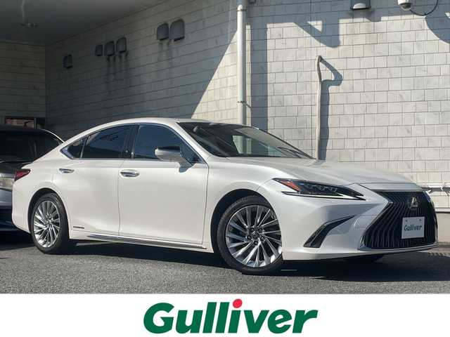 レクサス ＥＳ 300h バージョンL 神奈川県 2020(令2)年 11.9万km ソニッククォーツ ワンオーナー/サンルーフ/Mark Levinsonスピーカー/純正ナビ/（CD/DVD/FM/AM/SD/USB/AUX/フルセグTV)/Miracast/全方位カメラ/前後ドライブレコーダー/ETC2.0/レーダークルーズコントロール/パドルシフト/ブラインドスポットモニター/レーンキープアシスト/前後コーナーセンサー/プリクラッシュ/横滑り防止装置/１００V充電/電動リアゲート/電動パーキングブレーキ/茶革シート/全席パワーシート、シートヒーター/D/N席メモリシート、エアシート/サイドバイザー/ステアリングヒーター/電動チルト/ISOFIX/純正フロアマット/純正アルミホイール/スペアキー×１、カードキー×１/保証書/取扱説明書