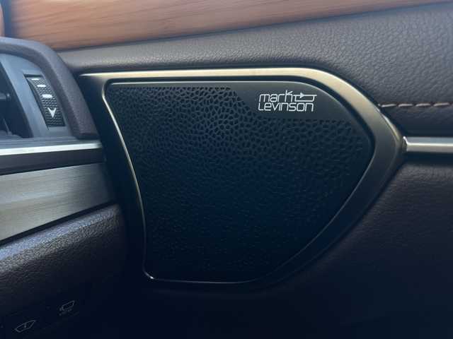 レクサス ＥＳ 300h バージョンL 神奈川県 2020(令2)年 11.9万km ソニッククォーツ ワンオーナー/サンルーフ/Mark Levinsonスピーカー/純正ナビ/（CD/DVD/FM/AM/SD/USB/AUX/フルセグTV)/Miracast/全方位カメラ/前後ドライブレコーダー/ETC2.0/レーダークルーズコントロール/パドルシフト/ブラインドスポットモニター/レーンキープアシスト/前後コーナーセンサー/プリクラッシュ/横滑り防止装置/１００V充電/電動リアゲート/電動パーキングブレーキ/茶革シート/全席パワーシート、シートヒーター/D/N席メモリシート、エアシート/サイドバイザー/ステアリングヒーター/電動チルト/ISOFIX/純正フロアマット/純正アルミホイール/スペアキー×１、カードキー×１/保証書/取扱説明書