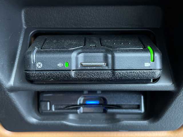 マツダ ＣＸ－６０ XD HV プレミアムスポーツ 鹿児島県 2023(令5)年 3.3万km ディープクリスタルブルーマイカ 純正SDナビ/(BT/AM/FM/フルセグTV)/ワンオーナー/4WD/ターボ/パドルシフト/アイドリングストップ/レーダークルーズコントロール/全方位カメラ/バックカメラ/パワーバックドア/サンルーフ/前後ドライブレコーダー/前席シートヒーター/前席シートエアコン/前席パワーシート/シートメモリー/前後コーナーセンサー/レーンキープアシスト/BOSEサウンドシステム/オートマチックハイビーム/ヘッドアップディスプレイ/ヒルディセントコントロール/ステアリングヒーター/ワイヤレス充電/電動パーキングブレーキ/オートホールド/革巻ステアリング/ステアリングスイッチ/純正20インチアルミホイール/純正フロアマット/純正LEDヘッドライト/保証書/取扱説明書