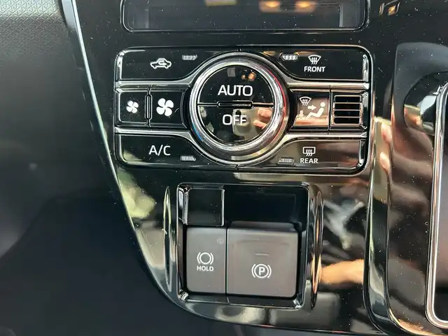 ダイハツ タント カスタム X 福岡県 2024(令6)年 0.8万km ファイアークォーツレッドM 両側電動スライドドア/前後コーナーセンサー/衝突被害軽減ブレーキ/LEDオートライト/横滑り防止/純正AW/純正フロアマット/スマートキー/シートヒーター(D席＋N席)