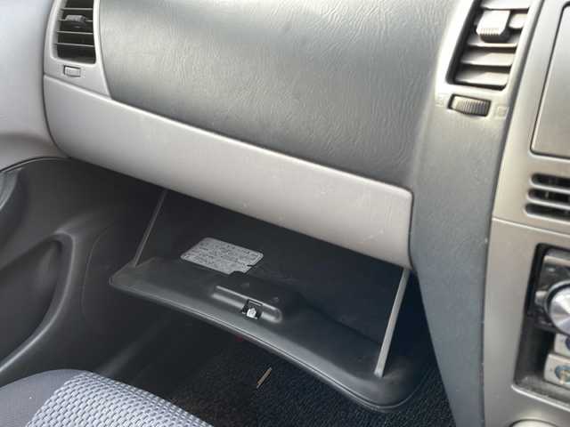 日産 ウイングロード Sエアロ スポーティーLTD 徳島県 2004(平16)年 16万km ホワイトパール パイオニアオーディオ/USB入力端子/キセノンヘッドライト/純正フロアマット/純正アルミホイール/ルーフレール/電動格納ミラー/フォグランプ/リモコンキー/取扱説明書/パワーステアリング/パワーウィンドウ