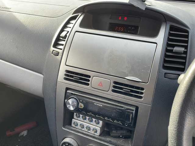 日産 ウイングロード Sエアロ スポーティーLTD 徳島県 2004(平16)年 16万km ホワイトパール パイオニアオーディオ/USB入力端子/キセノンヘッドライト/純正フロアマット/純正アルミホイール/ルーフレール/電動格納ミラー/フォグランプ/リモコンキー/取扱説明書/パワーステアリング/パワーウィンドウ