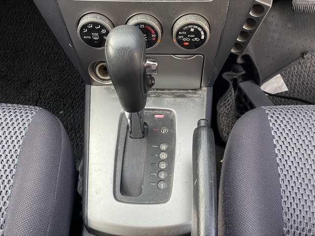 日産 ウイングロード Sエアロ スポーティーLTD 徳島県 2004(平16)年 16万km ホワイトパール パイオニアオーディオ/USB入力端子/キセノンヘッドライト/純正フロアマット/純正アルミホイール/ルーフレール/電動格納ミラー/フォグランプ/リモコンキー/取扱説明書/パワーステアリング/パワーウィンドウ