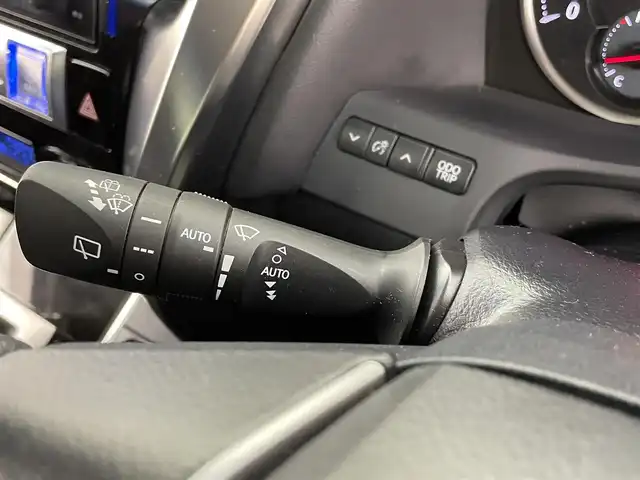 トヨタ ヴェルファイア Z Gエディション 大分県 2015(平27)年 5.5万km ホワイトパールクリスタルシャイン 社外ナビ/バックカメラ/CD/DVD/BT/フルセグ/フリップダウンモニター/ETC/サンルーフ/両側パワースライドドア/電動パーキング/オートホールド/衝突軽減ブレーキ/前席パワーシート/レーダークルーズコントロール/パワーバックドア/ステアリングヒーター/社外シーケンシャルウィンカー/LEDヘッドライト/モデリスタエアロ