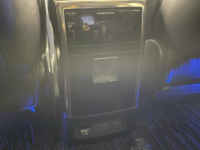 トヨタ ヴェルファイア Z Gエディション 大分県 2015(平27)年 5.5万km ホワイトパールクリスタルシャイン 社外ナビ/バックカメラ/CD/DVD/BT/フルセグ/フリップダウンモニター/ETC/サンルーフ/両側パワースライドドア/電動パーキング/オートホールド/衝突軽減ブレーキ/前席パワーシート/レーダークルーズコントロール/パワーバックドア/ステアリングヒーター/社外シーケンシャルウィンカー/LEDヘッドライト/モデリスタエアロ