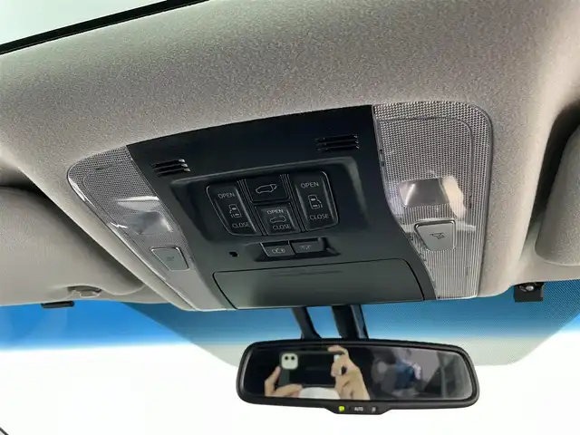 トヨタ ヴェルファイア Z Gエディション 大分県 2015(平27)年 5.5万km ホワイトパールクリスタルシャイン 社外ナビ/バックカメラ/CD/DVD/BT/フルセグ/フリップダウンモニター/ETC/サンルーフ/両側パワースライドドア/電動パーキング/オートホールド/衝突軽減ブレーキ/前席パワーシート/レーダークルーズコントロール/パワーバックドア/ステアリングヒーター/社外シーケンシャルウィンカー/LEDヘッドライト/モデリスタエアロ