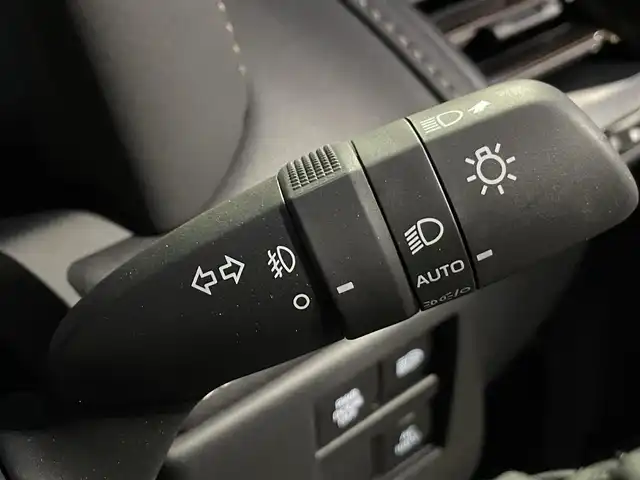 トヨタ アルファードハイブリット Z 熊本県 2025(令7)年 0.1千km ブラック 左右独立型ムーンルーフ/革シート/ワンオーナー/純正ナビ/全方位カメラ/ビルトインETC/純正フリップダウンモニター（V13T-R72F）/純正18インチAW/レーダークルーズ/両側パワースライドドア/パワーバックドア/オートサイドステップ/1列目・2列目パワーシート/1列目・2列目シートヒーター・エアーシート/ステアリングヒーター/LEDヘッドライト/オートライト/前後コーナーセンサー/横滑り防止装置/ウィンカーミラー/新車保証書/取扱説明書/スマートスペアキー×1本