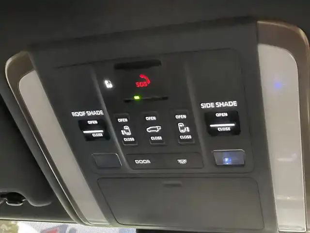 トヨタ アルファードハイブリット Z 熊本県 2025(令7)年 0.1千km ブラック 左右独立型ムーンルーフ/革シート/ワンオーナー/純正ナビ/全方位カメラ/ビルトインETC/純正フリップダウンモニター（V13T-R72F）/純正18インチAW/レーダークルーズ/両側パワースライドドア/パワーバックドア/オートサイドステップ/1列目・2列目パワーシート/1列目・2列目シートヒーター・エアーシート/ステアリングヒーター/LEDヘッドライト/オートライト/前後コーナーセンサー/横滑り防止装置/ウィンカーミラー/新車保証書/取扱説明書/スマートスペアキー×1本