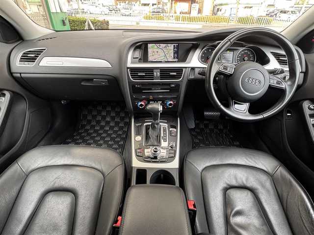 アウディ Ａ４ アバント 2．0 TFSIクワトロ 愛知県 2015(平27)年 5.9万km グレイシアホワイトメタリック /禁煙車/正規ディーラー車//アウディMMIナビ//フルセグTV.BT.SD//ビルトインETC//バックカメラ//黒本革シート//前席パワーシート//前席シートヒーター//アドバンストキーシステム//アシスタンスパッケージ//アダプティブクルーズコントロール//アウディサイドアシスト//アクティブレーンアシスト//アウディブレーキプレワーニング//レインセンサー//パーキングエイド//パワーバックドア//HIDオートライト//フロントフォグランプ//電子パーキング//ブレーキホールド//パドルシフト/ルーフレール//純正１７インチアルミ//横滑り防止装置//アイドリングストップ//電動格納ミラーウインカー//純正フロアマット//新車保証書/取扱説明書(車.ナビ)//スペアキー/記録簿R6.R2-R4