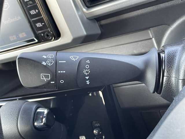 トヨタ ピクシスメガ L SAⅢ 福島県 2019(令1)年 2.5万km ブラックマイカメタリック ワンオーナー/純正SDナビ（NSCN-W68）/　【フルセグ/CD/DVD/BT】/スマートアシストIII/バックカメラ/ETC/純正ドライブレコーダー/ステアリングスイッチ/両側パワースライドドア/衝突軽減システム/横滑り防止機能/オートマチックハイビーム/ヘッドライトレベライザー/ハロゲンライト（AUTO機能付き）/　・フォグランプ/アイドリングストップ/コーナーセンサー/プッシュスタート/リアサンシェード/純正フロアマット/純正ドアバイザー/プッシュスタート
