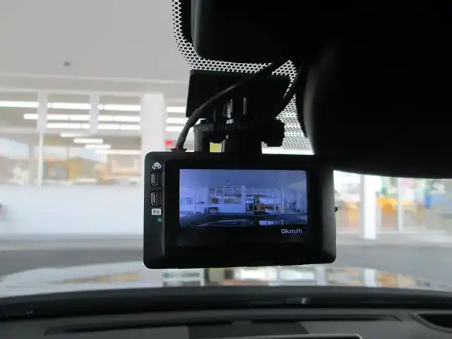 トヨタ クラウン ハイブリッド G－エグゼクティブ 千葉県 2019(令1)年 2.6万km ブラック T-Connect SDナビ、フルセグTV/　【DVD/Bluetooth/SD/USB/CD/AM/FM】/スーパーライブサウンドシステム/パノラミックビューモニター/トヨタセーフティセンス/純正LEDヘッドライト＆LEDフォグ/純正18インチアルミホイール/デジタルインナーミラー/ウィンカードアミラー/ブラックレザーシート/パワーシートエアーシート/全席シートヒーター/D席シートメモリー/パーキングアシストII&パーキングサポートブレーキ/ヘッドアップディスプレイ/前後ドライブレコーダー/ビルトインETC2.0/電動パーキング/ブレーキホールド/オートライト/オートハイビーム/保証書/取扱説明書/スペアキー/記録簿R2/R3/R4/R6有/純正エンジンスターター/カードキー　